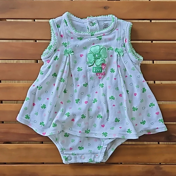 Carter's Just One Year Clover Kiss Me Romper Baby Girls 3M - Picture 1 of 9